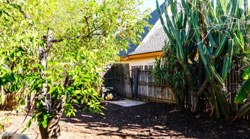 3323 40 St, Phoenix AZ 85040-2918 exterior