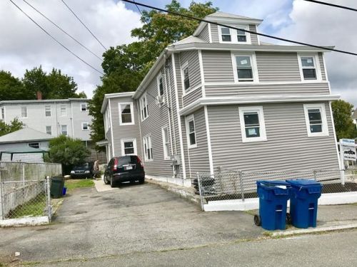 44 Pleasant St, Lawrence, MA 01841-2939