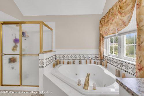 21 Tuscany Dr, Jackson Twp NJ 08527-3168 exterior