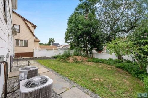 33 Hamilton Ave, Kearny NJ  07032-1804 exterior