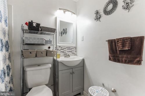 9 Lawrence Ct, Erial NJ  08081-1931 exterior