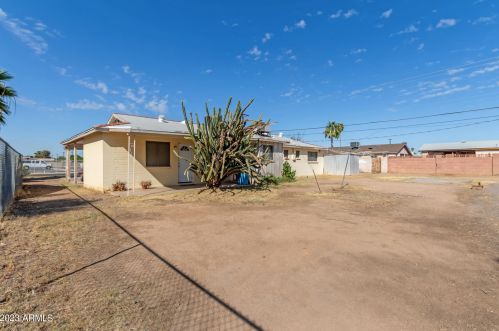 5225 35th Dr, Phoenix, AZ 85019-2302