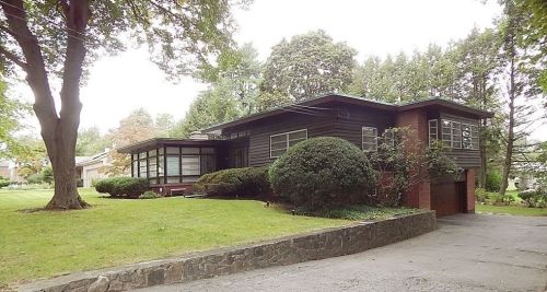 1551 Commonwealth Ave, Newton MA 02465-2800 exterior