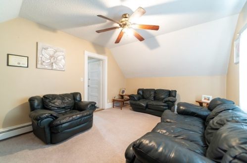 143 Lowell St, Methuen MA 01844-6825 exterior