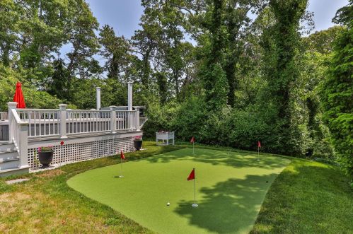 2 Uncle Zlotis Rd, Chatham MA 02633-1595 exterior