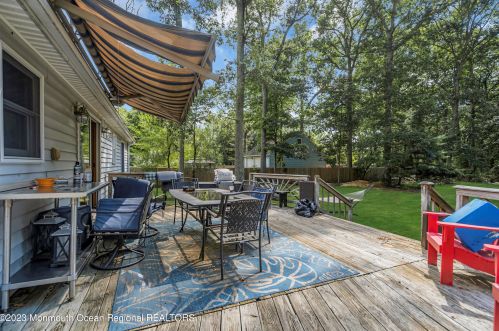 26 Frank Applegate Rd, Jackson Twp NJ 08527-2455 exterior