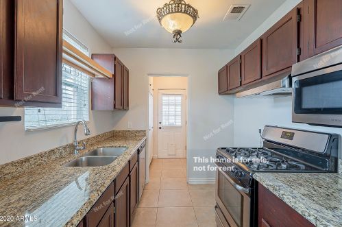 1502 Edgemont Ave, Phoenix AZ 85035-1916 exterior