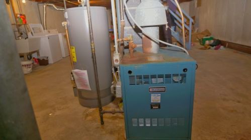 136 Randall St, Worcester MA 01606-2039 exterior