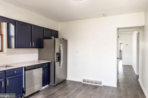 449 Broad St, West Deptford NJ 08096-1055 exterior