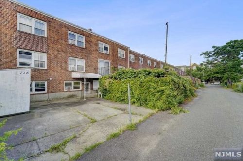 118 Sussex St, East Newark NJ 07029-2122 exterior