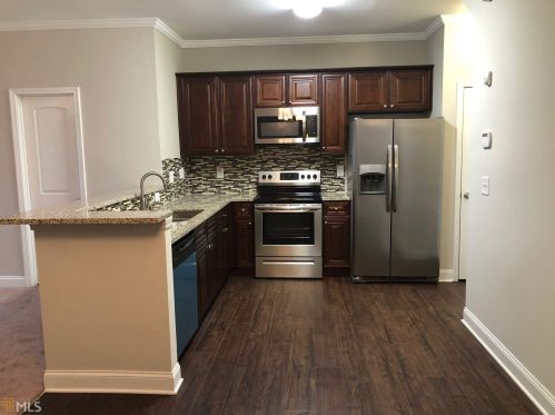 3461 Narrow Creek Ct, Stockbridge GA  30281-6931 exterior