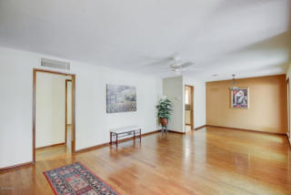 4040 Pinchot Ave, Phoenix, AZ 85018-7114