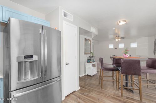 1818 63rd Dr, Phoenix AZ  85043-5748 exterior