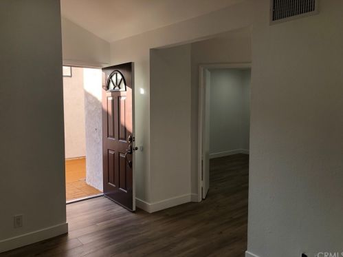 27 Tangerine, Irvine CA  92618-4565 exterior