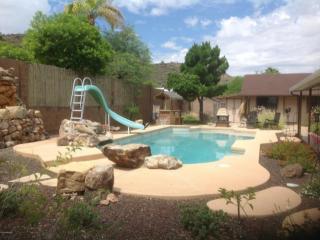 12802 15th Dr, Phoenix, AZ 85029-2818