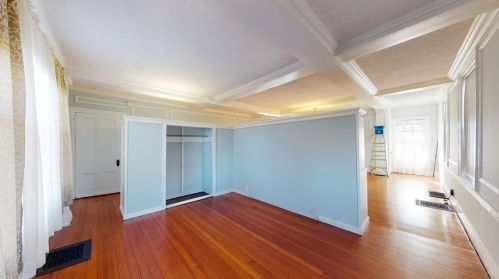 266 Pleasant St, West Bridgewater MA 02379-1509 exterior