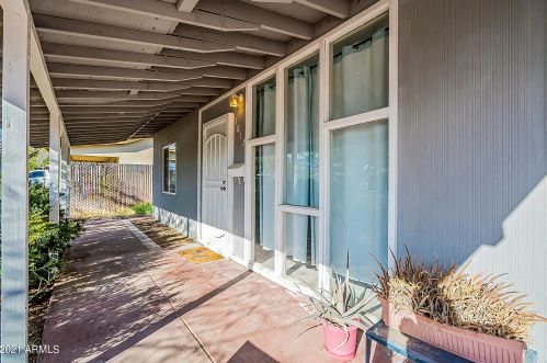 1817 38 Dr, Phoenix AZ 85053-5407 exterior