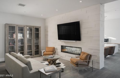 5833 46th Pl, Phoenix AZ  85018-1235 exterior