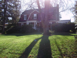 42 Eliot Memorial Rd, Newton, MA 02458-2704