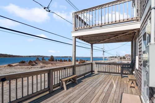 176 Central Ave, Marshfield MA 02047-6149 exterior