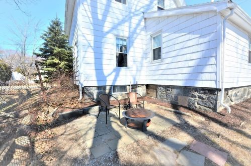 112 Bates Ave, Quincy MA 02169-1508 exterior