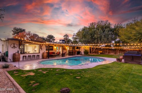 11605 37 Pl, Phoenix AZ 85050-2699 exterior