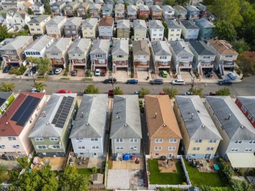 511 Davis Ave, East Newark NJ  07029-3601 exterior