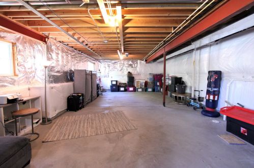 9 Keller Ct, Lemont IL 60440-9054 exterior