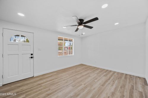 3937 Cypress St, Phoenix AZ 85006-1726 exterior