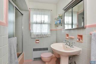 1318 Oleri Ter, West Fort Lee NJ  07024-4314 exterior