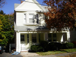 33 Waldorf Rd, Newton, MA 02461-1332