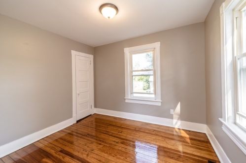 19 Frederick St, Montgomery MA 01085-3180 exterior