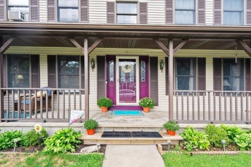 11 Kingston St, New Bedford, MA 02745-6347