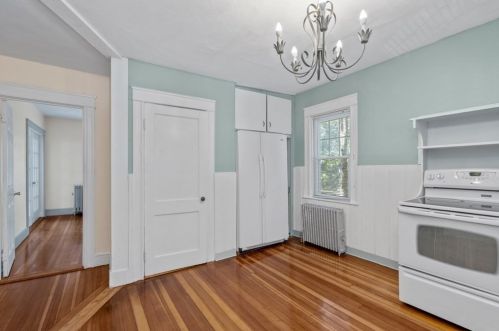 188 Newman Ave, Seekonk MA 02771-4911 exterior