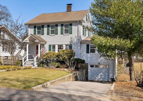31 Lakewood Rd, Weymouth, MA 02190-1419