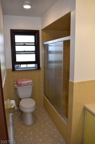 421 Un Ave, Belleville NJ 07109-1609 exterior