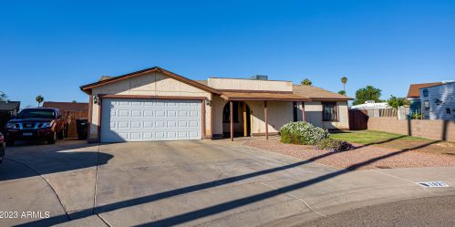 1821 68th Dr, Phoenix AZ 85033-8254 exterior