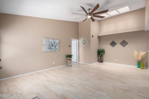 7009 42 Pl, Phoenix AZ 85050-8720 exterior