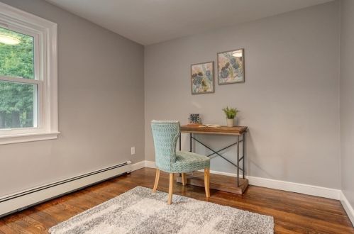 14 Harvard Ave, Burlington MA  01803-1336 exterior