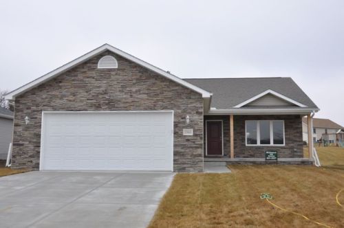 1060 Hackberry St, Bennet, NE 68317