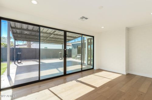 1253 Cambridge Ave, Phoenix AZ  85006-1102 exterior