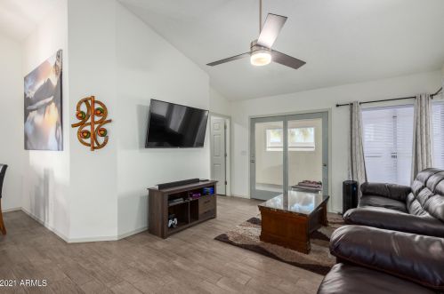 905 Bluefield Ave, Phoenix AZ 85053-1042 exterior