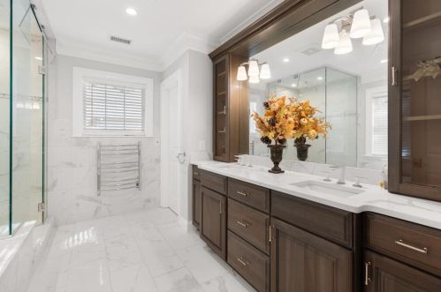 10 Fox Hl Rd, Newton MA exterior