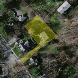 34 Ridge Ave, Newton MA  02459-2535 aerial view