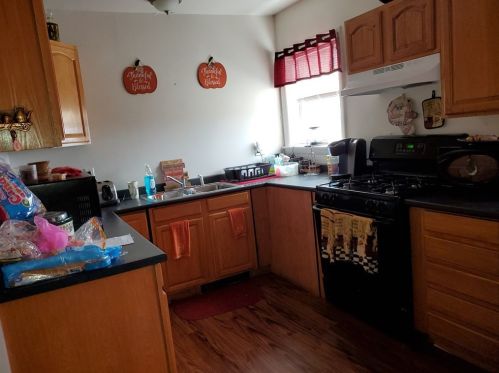 153 Belleville Ave, New Bedford MA 02746-2494 exterior