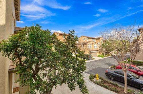 2 Ladypalm, Irvine CA 92618-4078 exterior