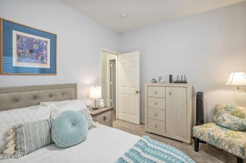 26219 41 Way, Phoenix AZ 85042-6304 exterior