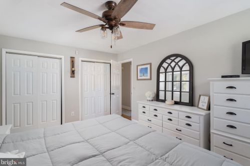 326 Route 156, Trenton NJ 08620-1729 exterior