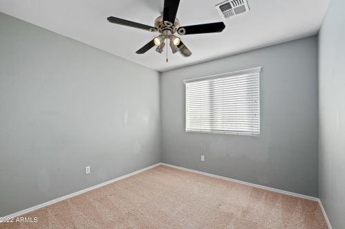 1928 Alta Vista Rd, Phoenix AZ 85041-5661 exterior