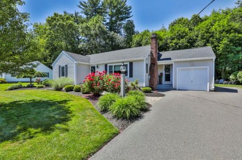11 Williams Rd, Lynnfield, MA 01940-2012